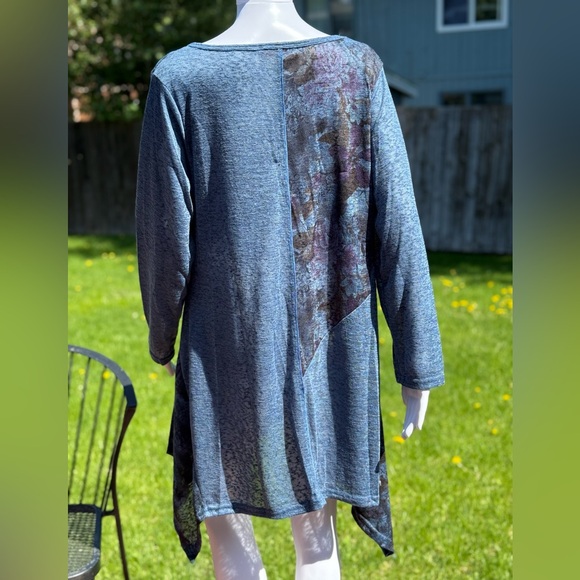 Pretty Angel Blue Floral Scoop Neck Embellished Tunic - Picture 8 of 10